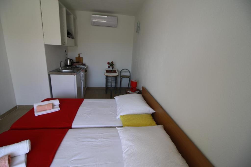 Apartment Gita Sumartin Esterno foto